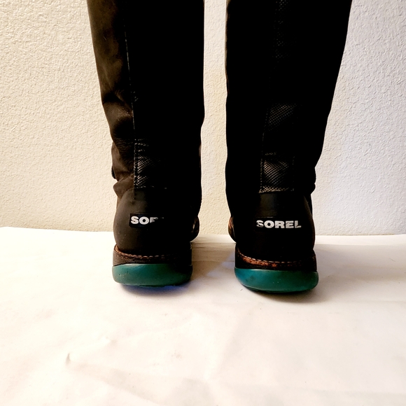 Sorel Full-grain Nubuck, Weather Proof, Lace-up Black Boots, Size 9 - Picture 9 of 10